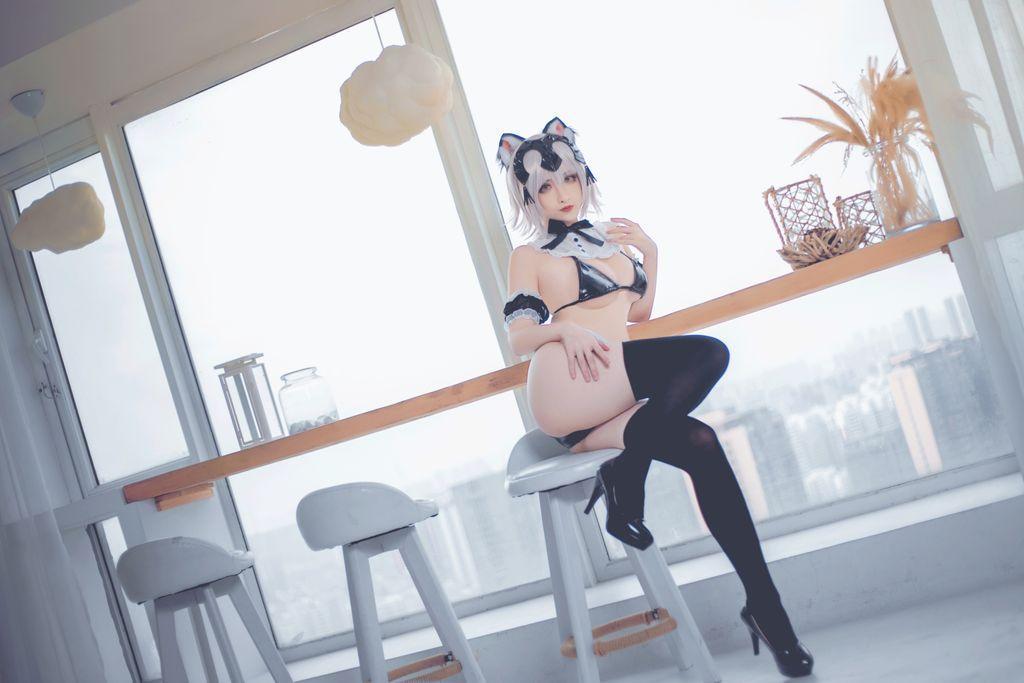 Coser@rioko凉凉子 Vol.024: 七夕月球女友 (42 photos )