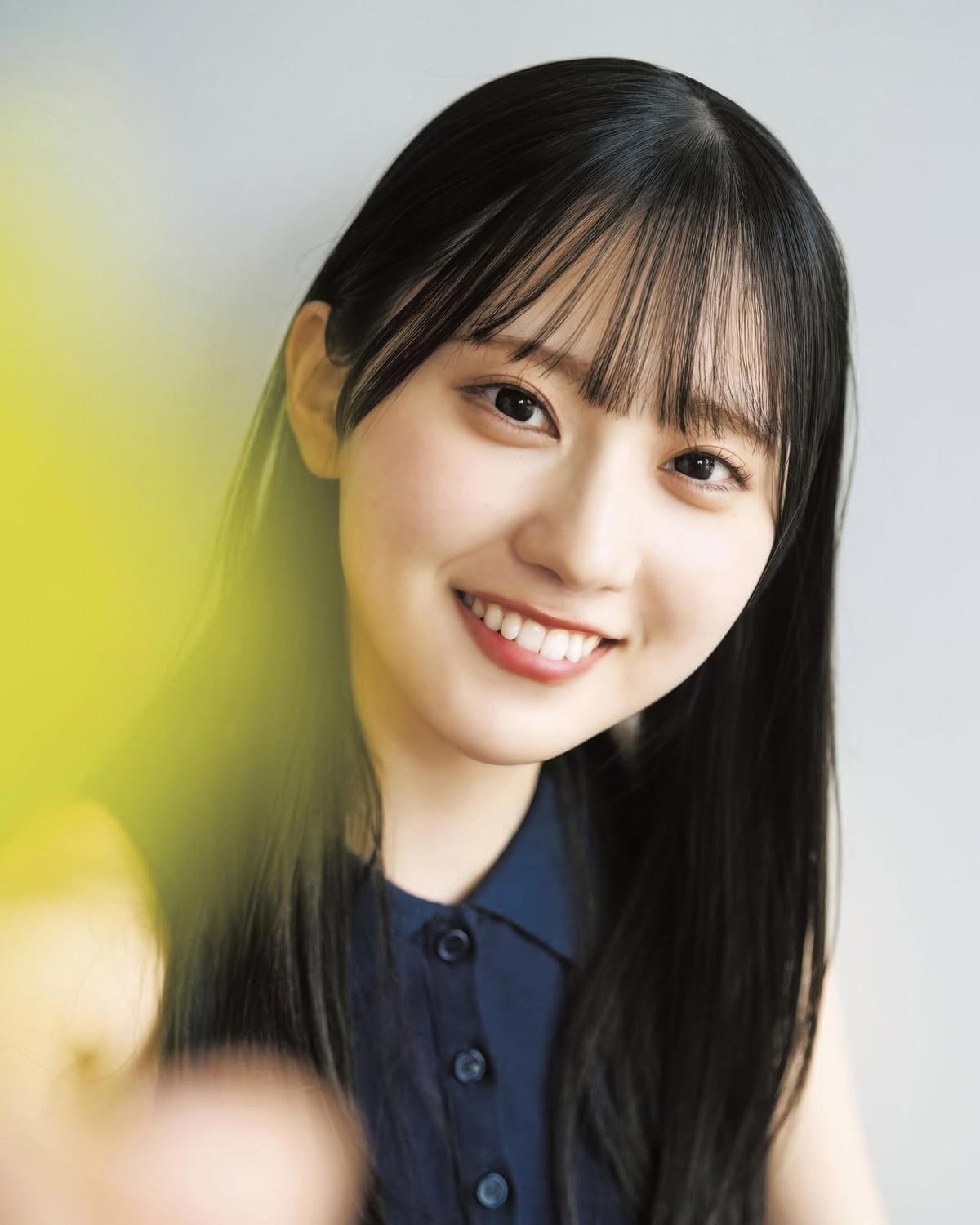 Ayase Kotori 綾瀬ことり, Young Jump 2025 No.26 (ヤングジャンプ 2025年26号)(11)