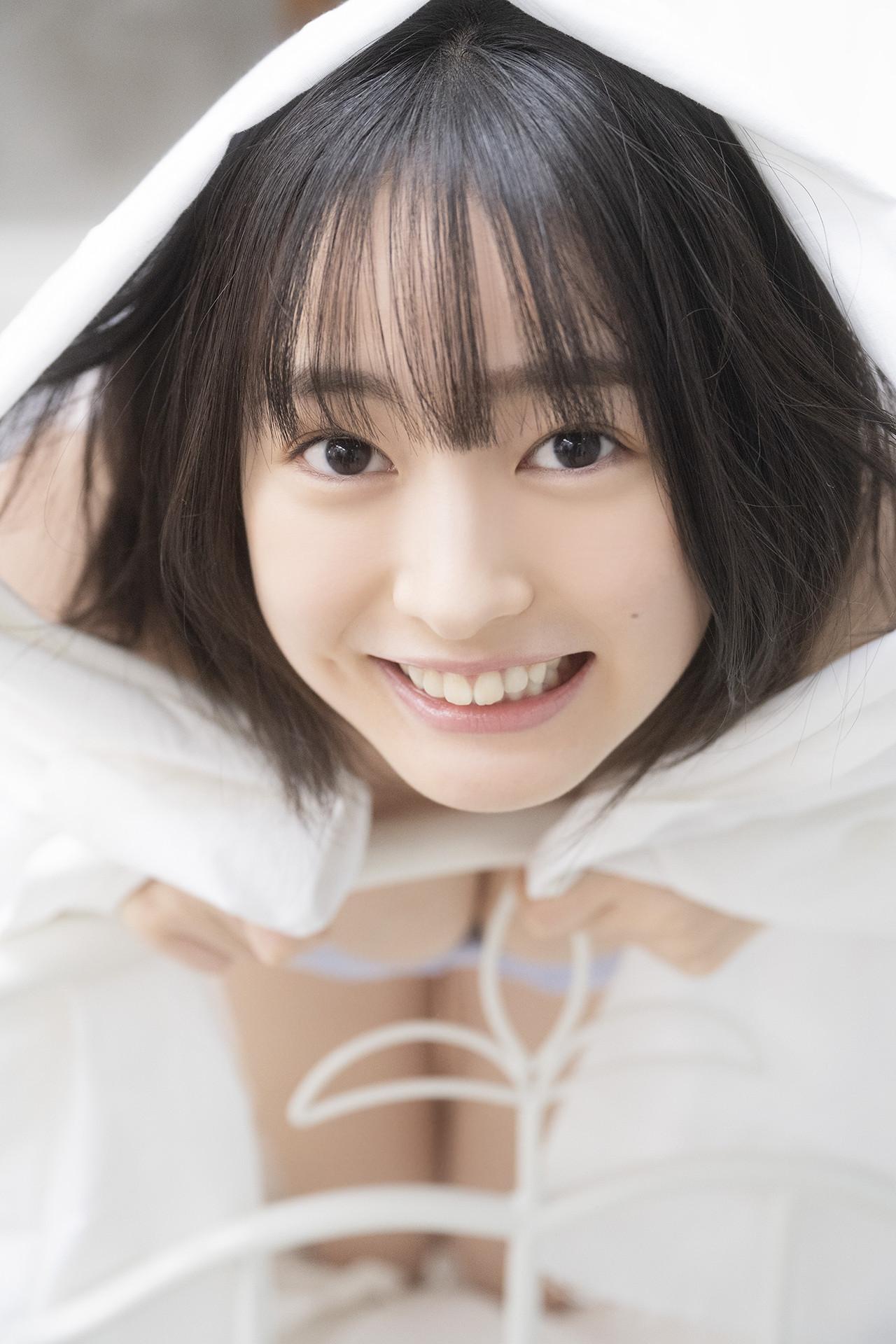 Miu Shirahama 白濱美兎, 漫画アクションデジタル写真集 「Pure White」 Set.01(4)