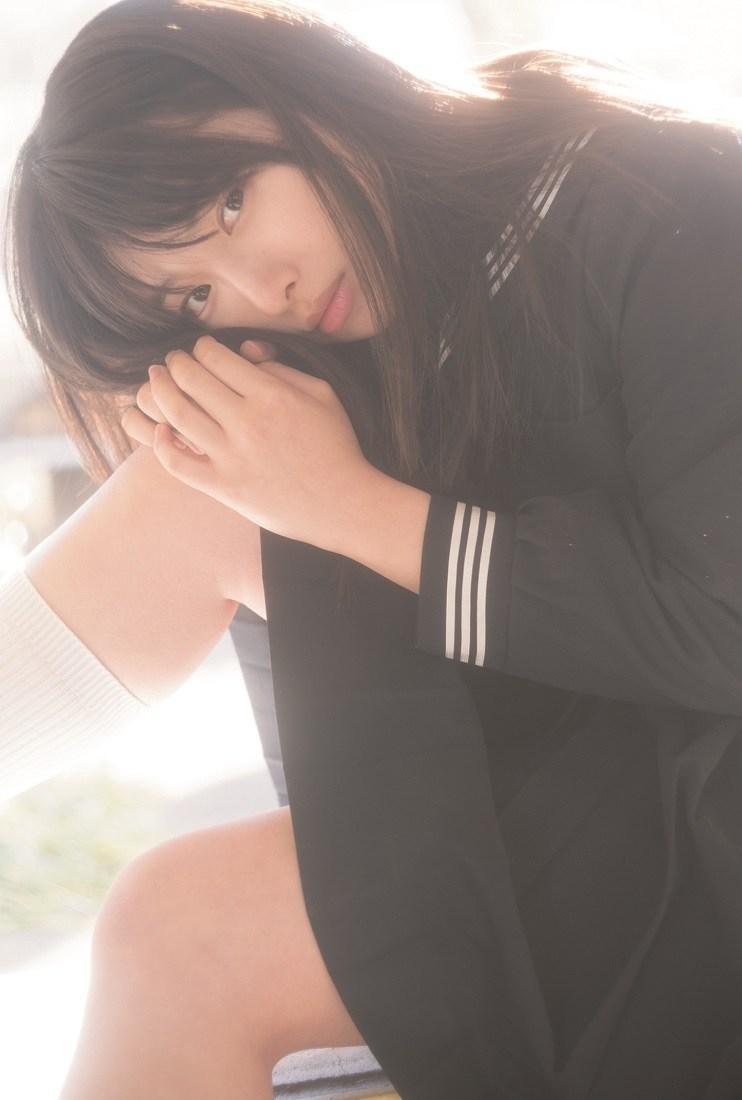 与田祐希、清宫令全制服写真杂志《graduation 2019 高校/中学卒业》发布(10)