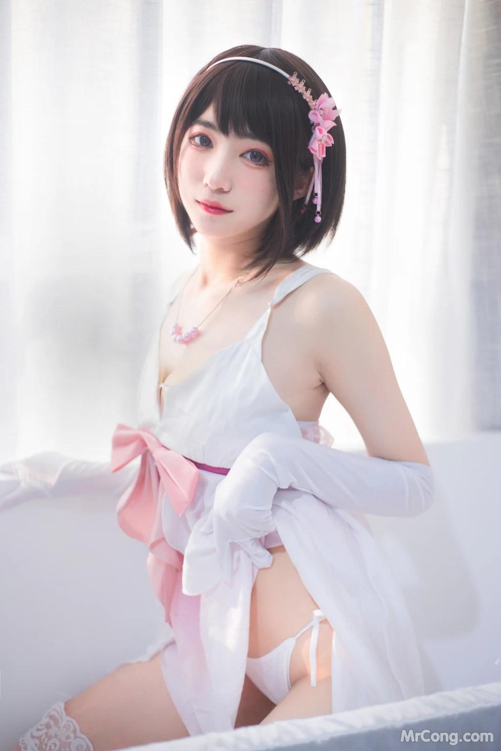 Coser@宮本桜: 加藤惠浴室 (25 photos)