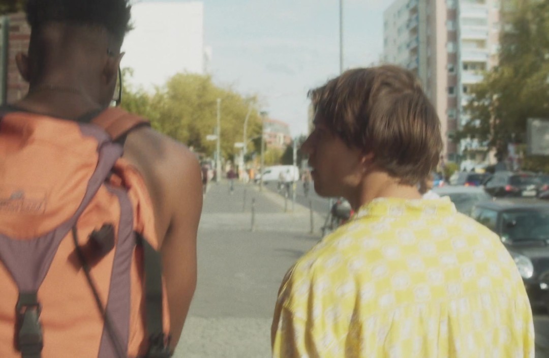 Boy Meets Boy 2021 1080p WEB-DL DD5 1 H 264-EVO Boy Meets Boy 2021 1080p WEB-DL DD5 1 H 264-EVO