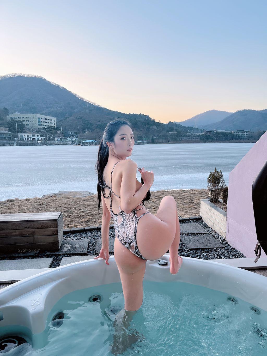 [Moon Night Snap] Mona (모나) & Jucy (쥬시): EroEro Travel (67 photos)(31)