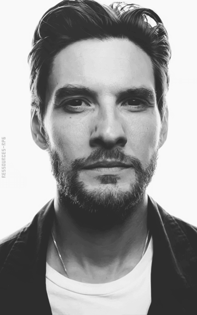 Ben Barnes - Page 2 QyjYRCD2_o