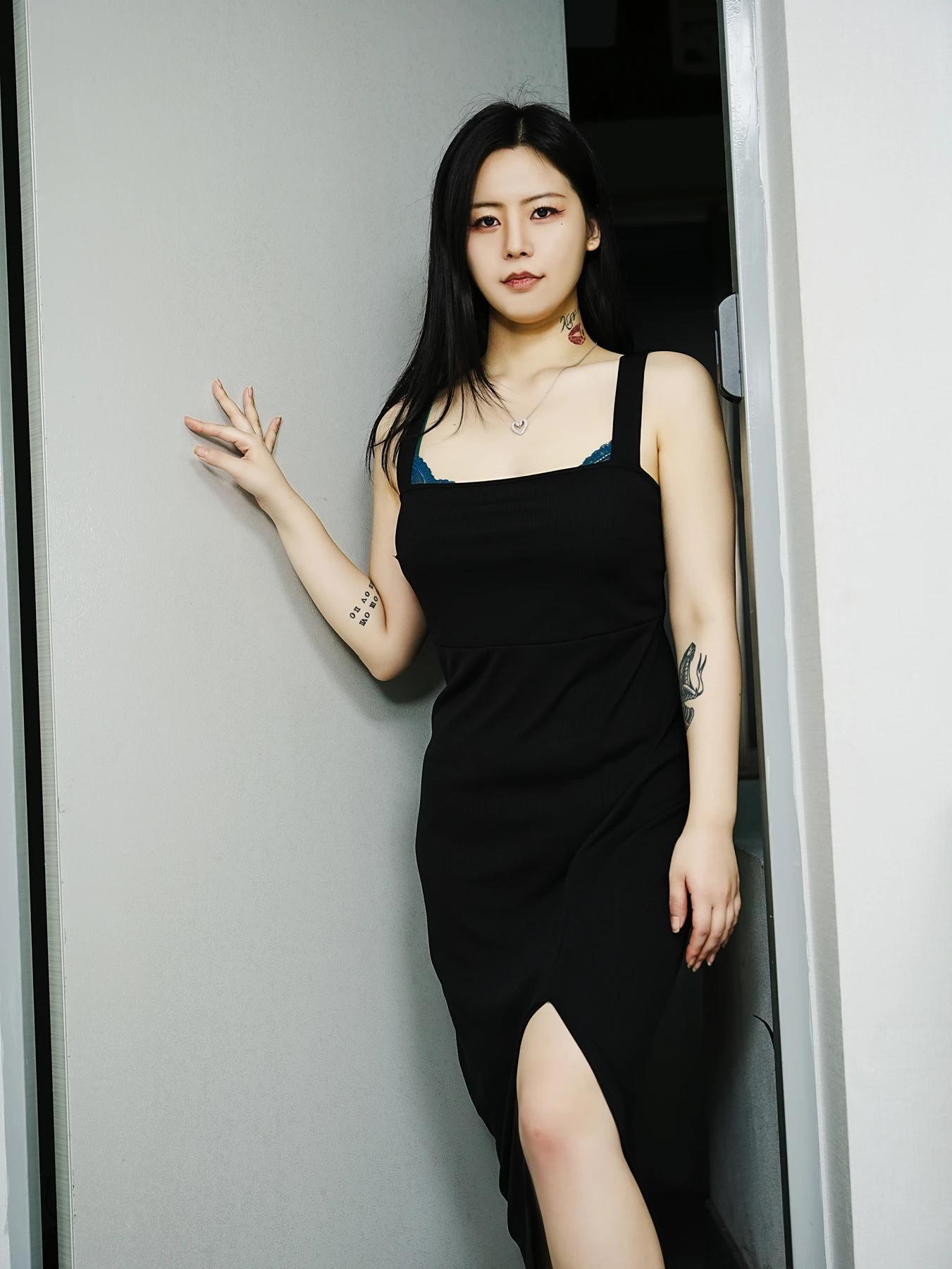 Choi Ri 최리, Photobook Vol.02 「Missy Look」 Set.01(3)