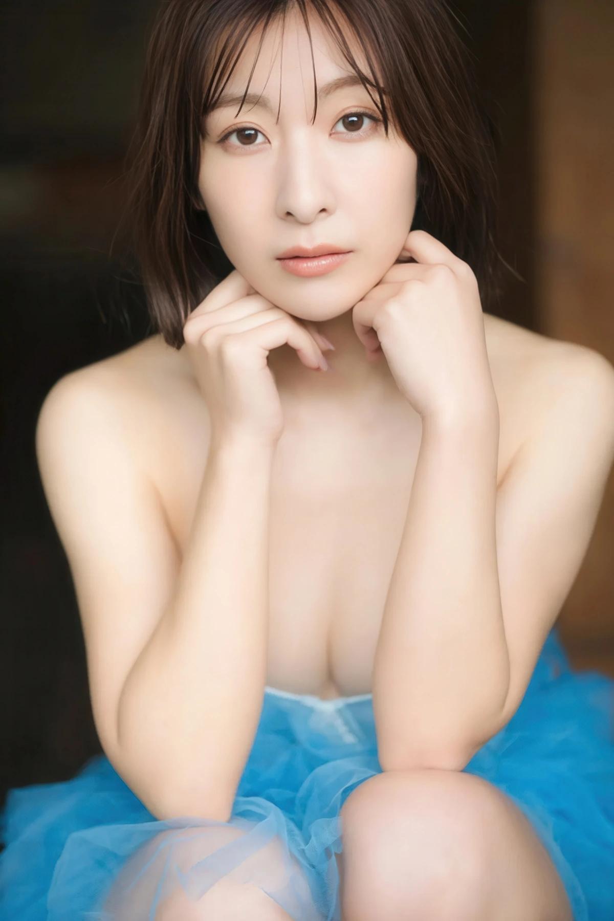 Narumi Itano 板野成美, FRIDAYデジタル写真集 「なるほど、グッドボディ vol.1」 Set.01(2)