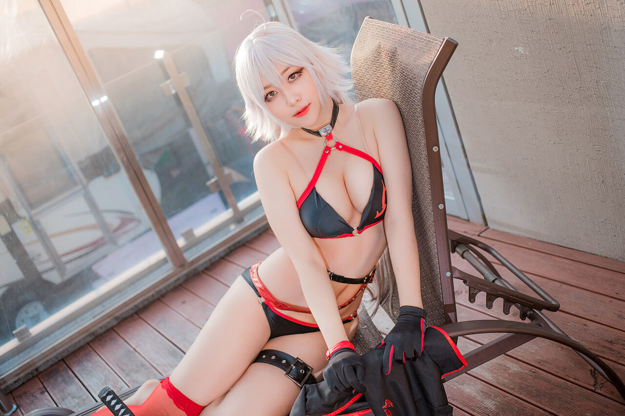 Akhee - Jeanne Alter Bikini