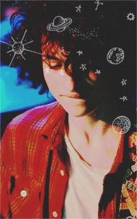 Finn Wolfhard FWWHWAQu_o