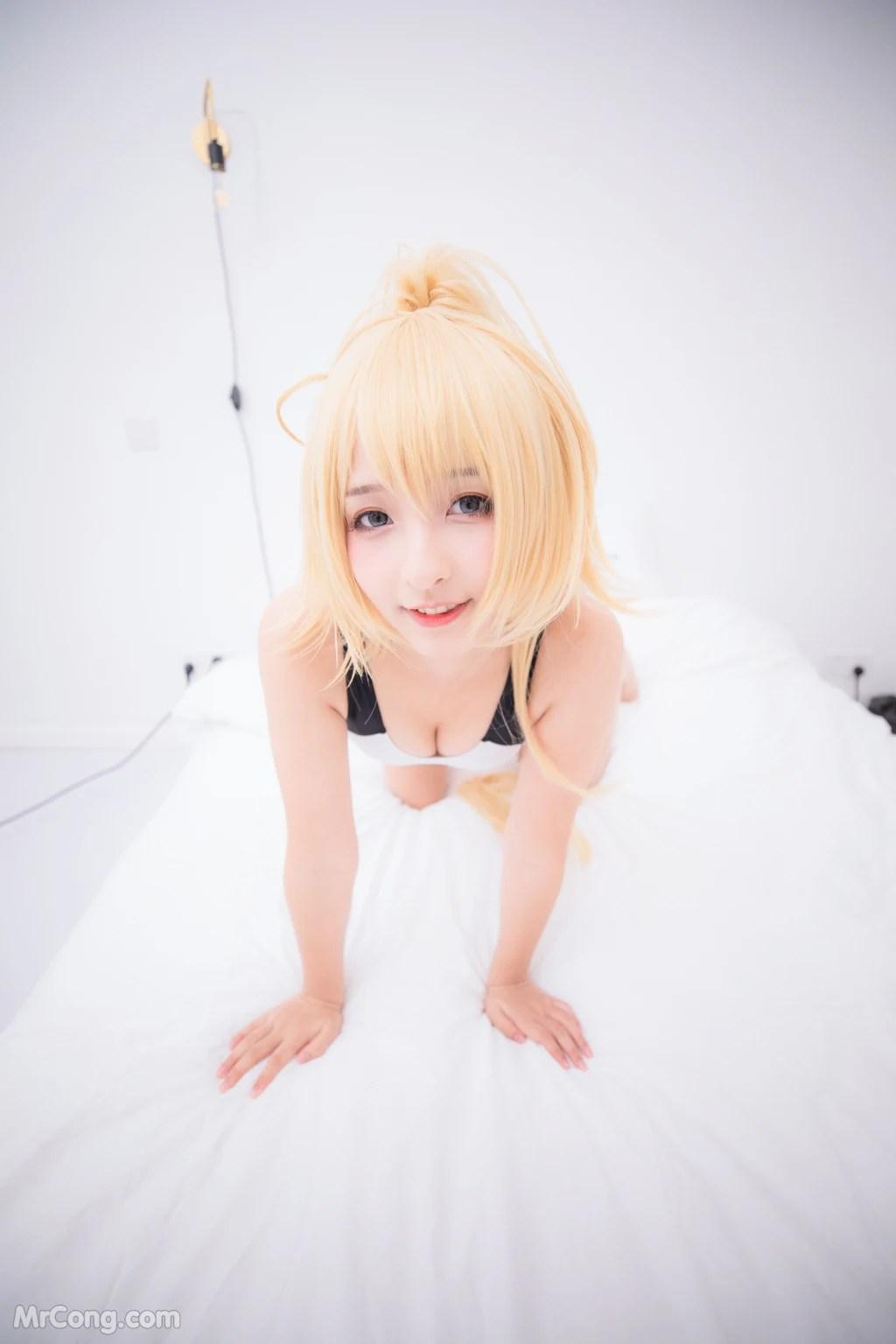 Coser@神楽坂真冬 Vol.036: 电子相册-白贞德《Swimingthedrea》(150 photos)(70)