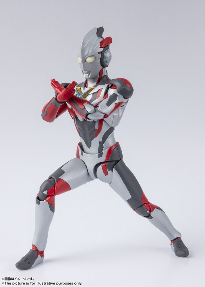 Ultraman (S.H. Figuarts / Bandai) - Page 5 CyU1cr30_o