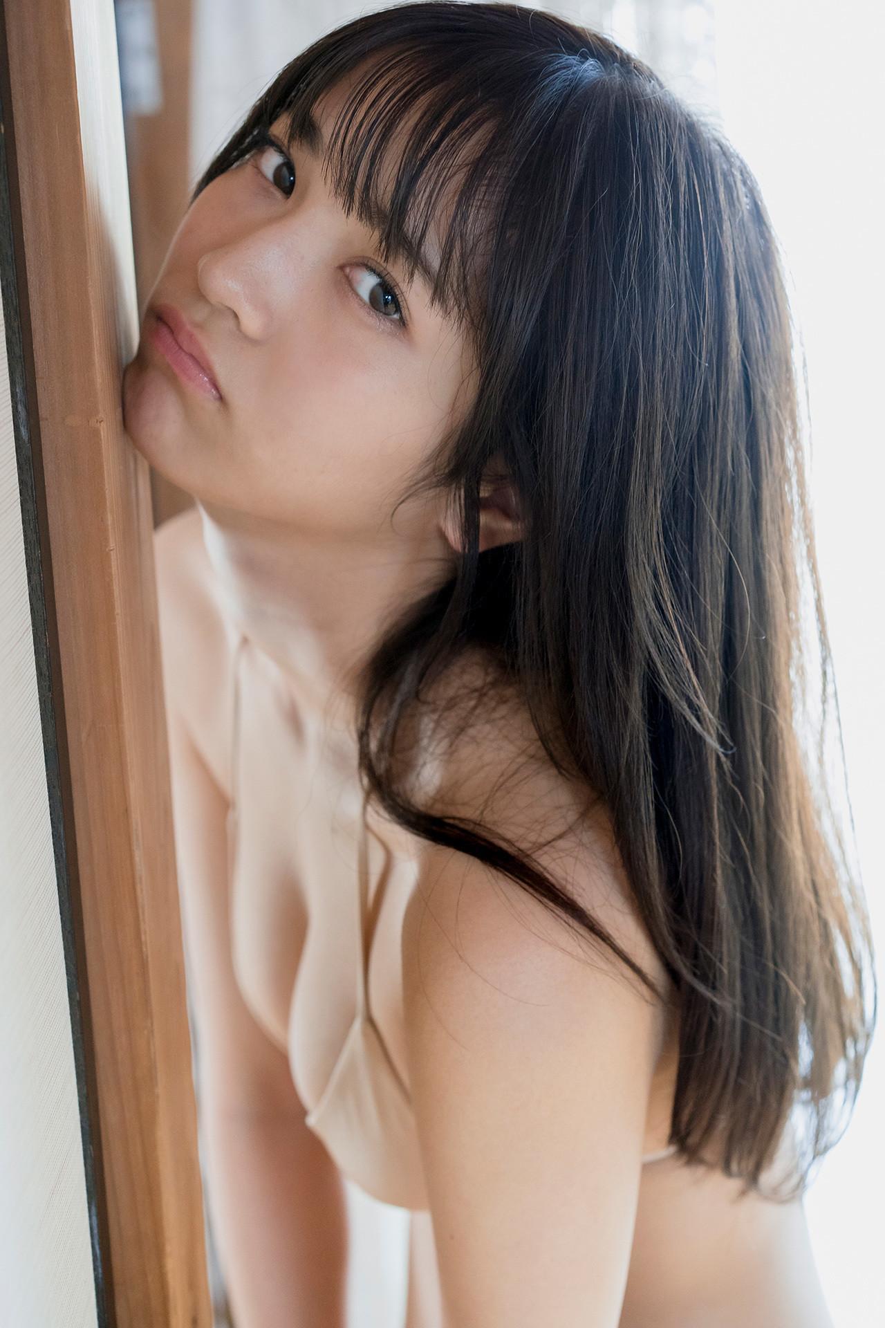 Nanako Kurosaki 黒嵜菜々子, FLASHデジタル写真集　「青春しよっか～日曜日の朝編～」 Set.02(20)