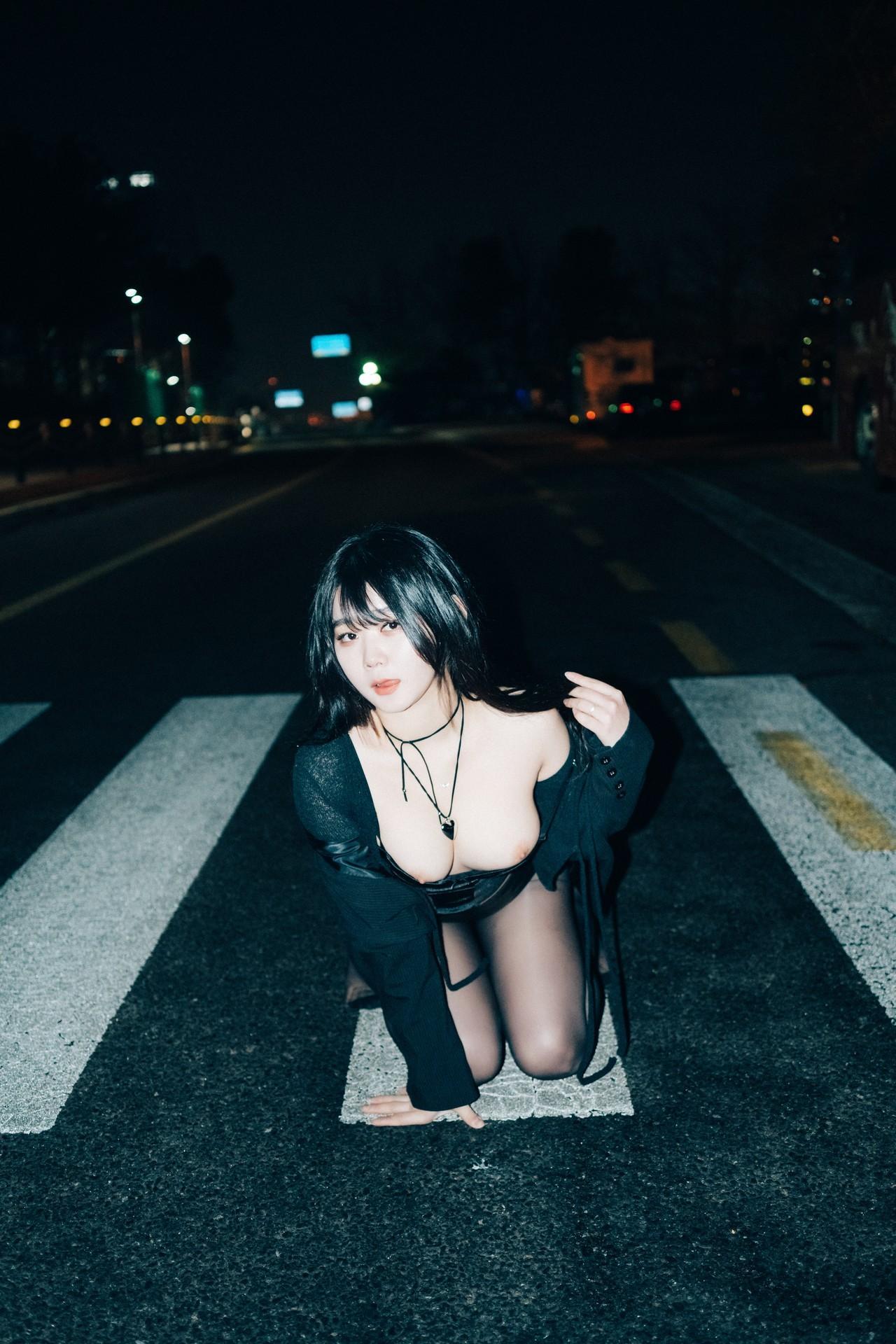 ZIA.Kwon 권지아, [Loozy] XXX At Night Road Set.01(28)