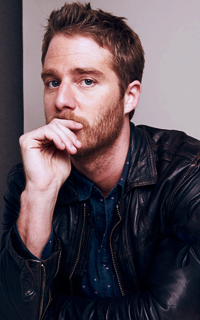 Jake McDorman - Page 2 35dRlk8p_o