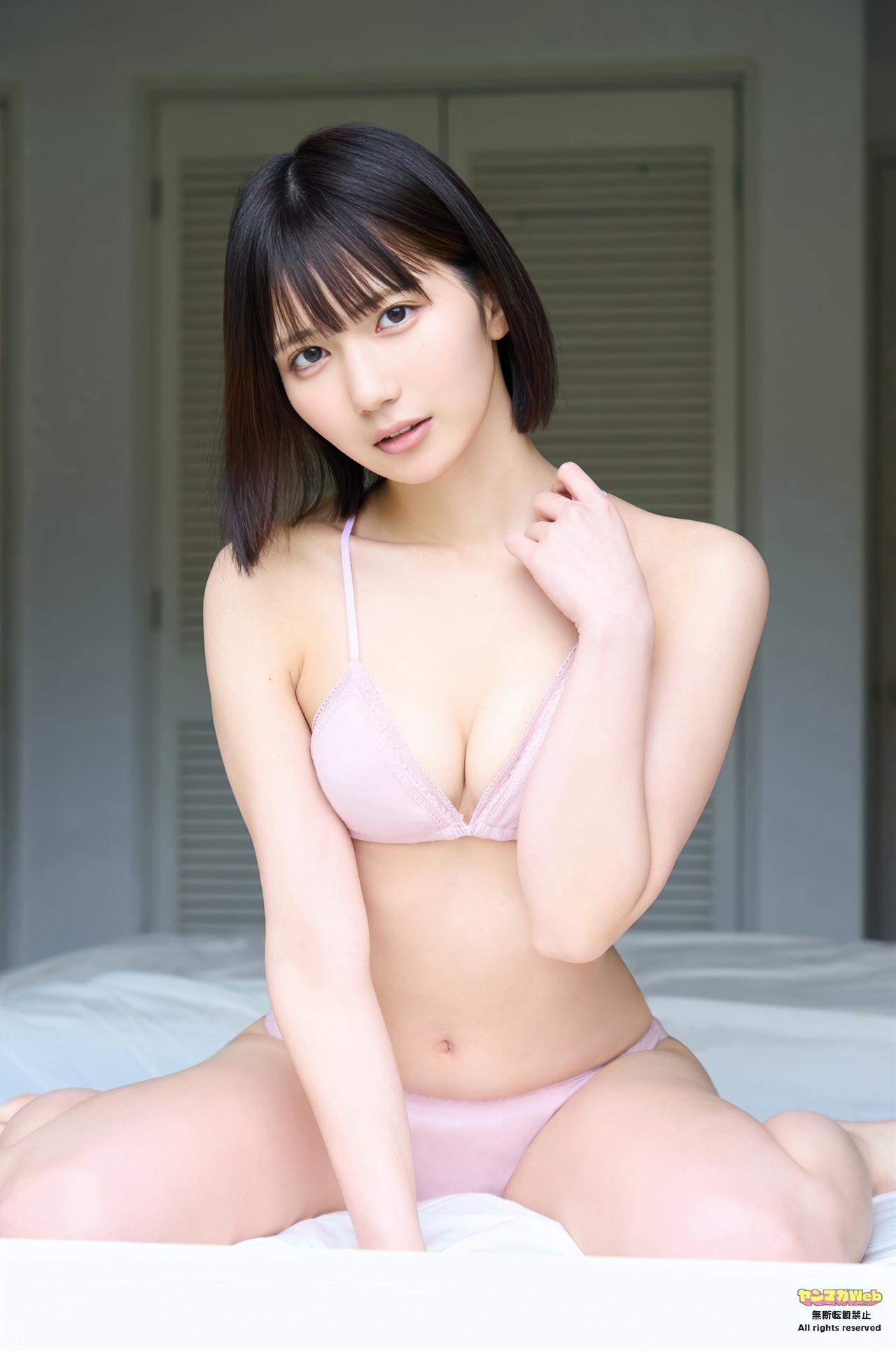 Kanon Hazuki 葉月花音, Young Magazine 2025 No.32 (ヤングマガジン 2025年32号)(12)