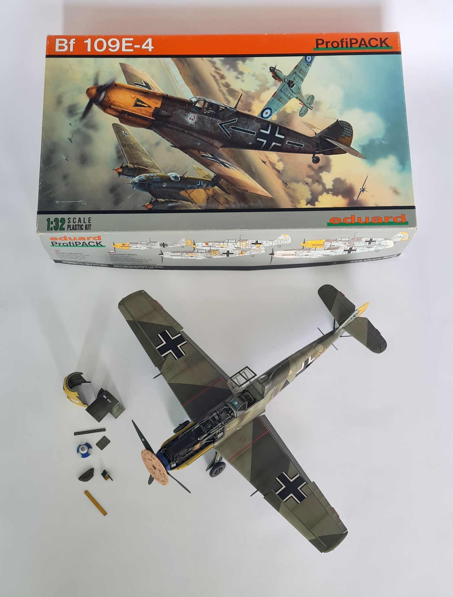 1/32 Bf 109E-4/B, Eduard, DIO - Synchronization gear - Ready