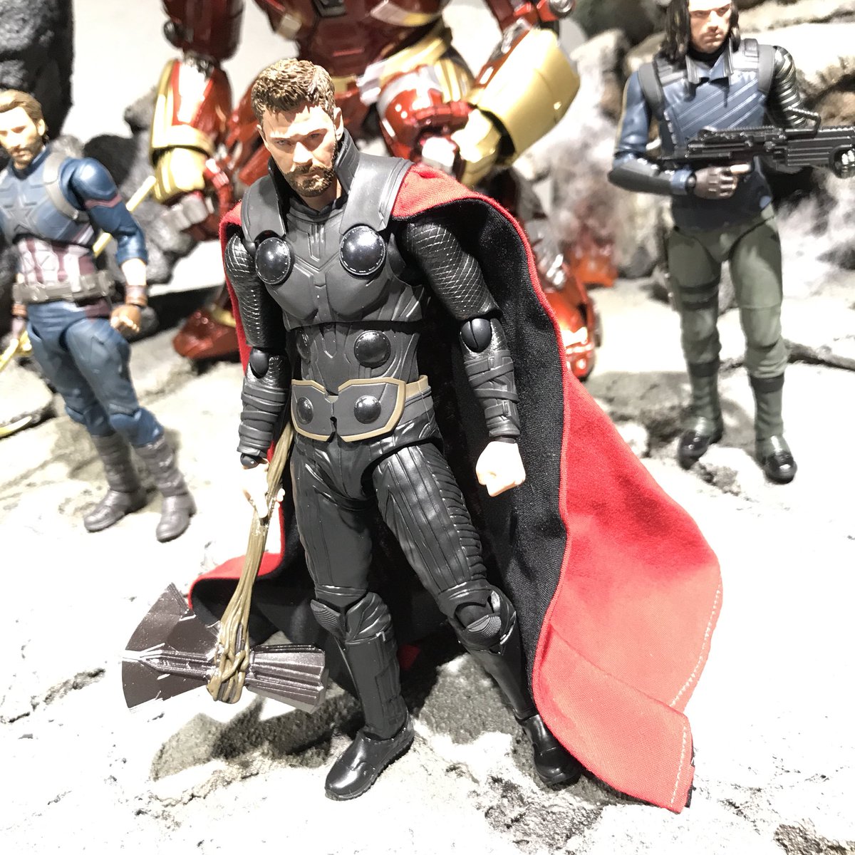 Avengers - Infinity Wars (S.H. Figuarts / Bandai) - Page 12 BeIdJXrI_o