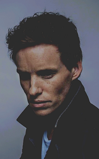 Eddie Redmayne LlO7YGti_o