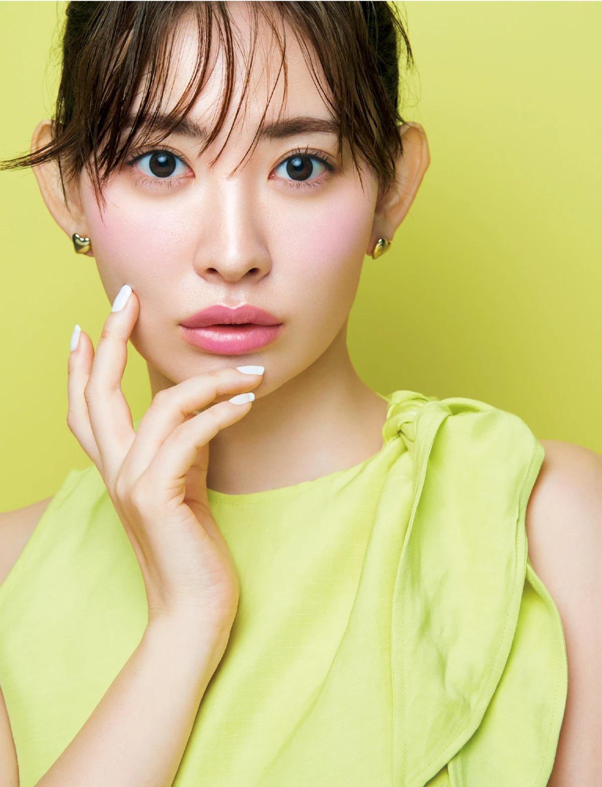 Haruna Kojima 小嶋陽菜, Otona MUSE オトナミューズ 2024年9月号(14)