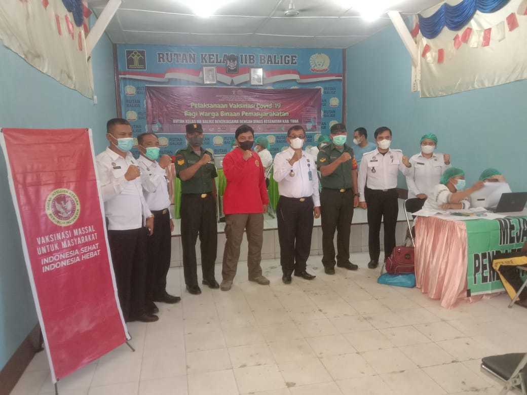 Kerjasama BIN Daerah Sumut dan Rutan Kelas IIB Balige Vaksinasi Warga Binaan