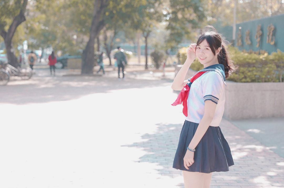 直播正妹—伊伊 dkUB3TaE o - 直播正妹—伊伊