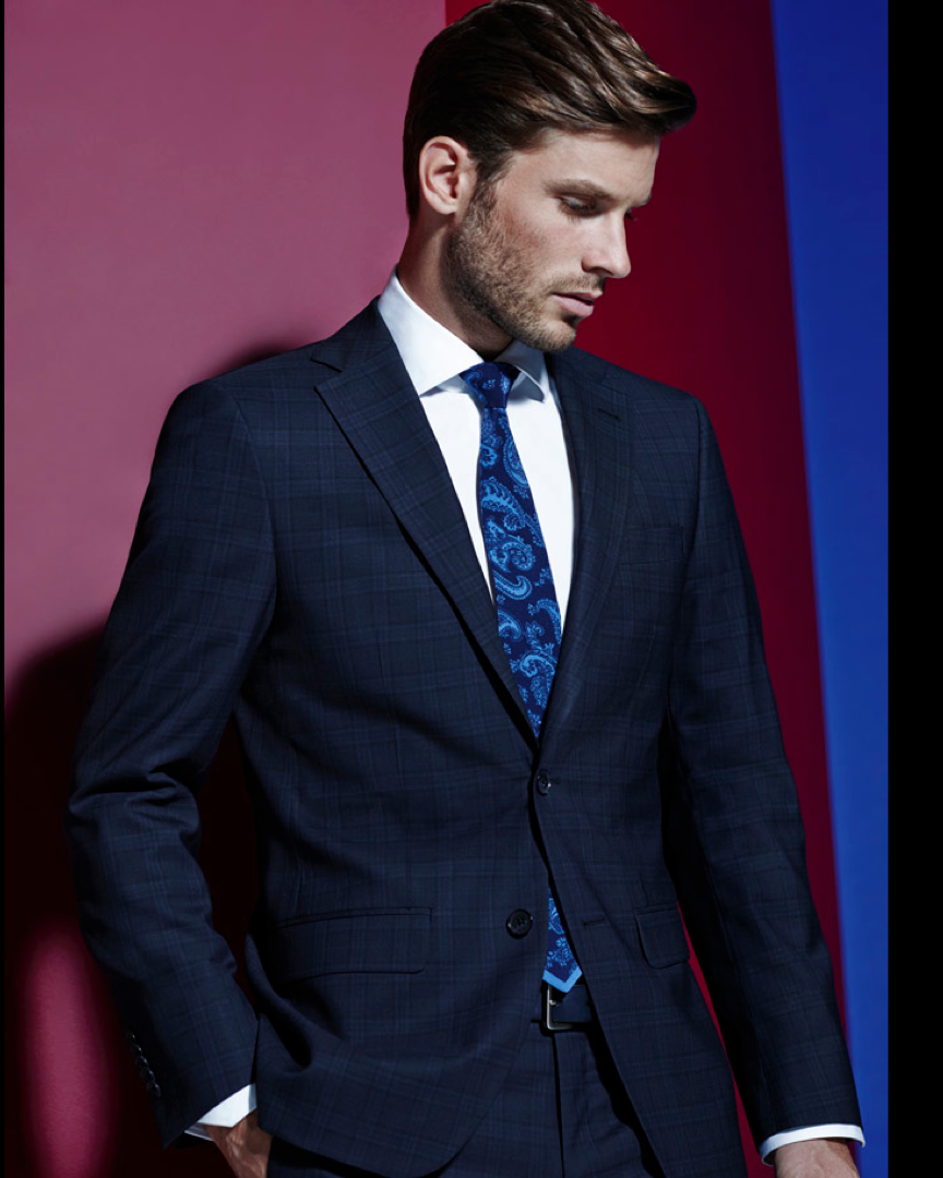 MALE MODELS IN SUITS: Samuel Trépanier for Jack Victor