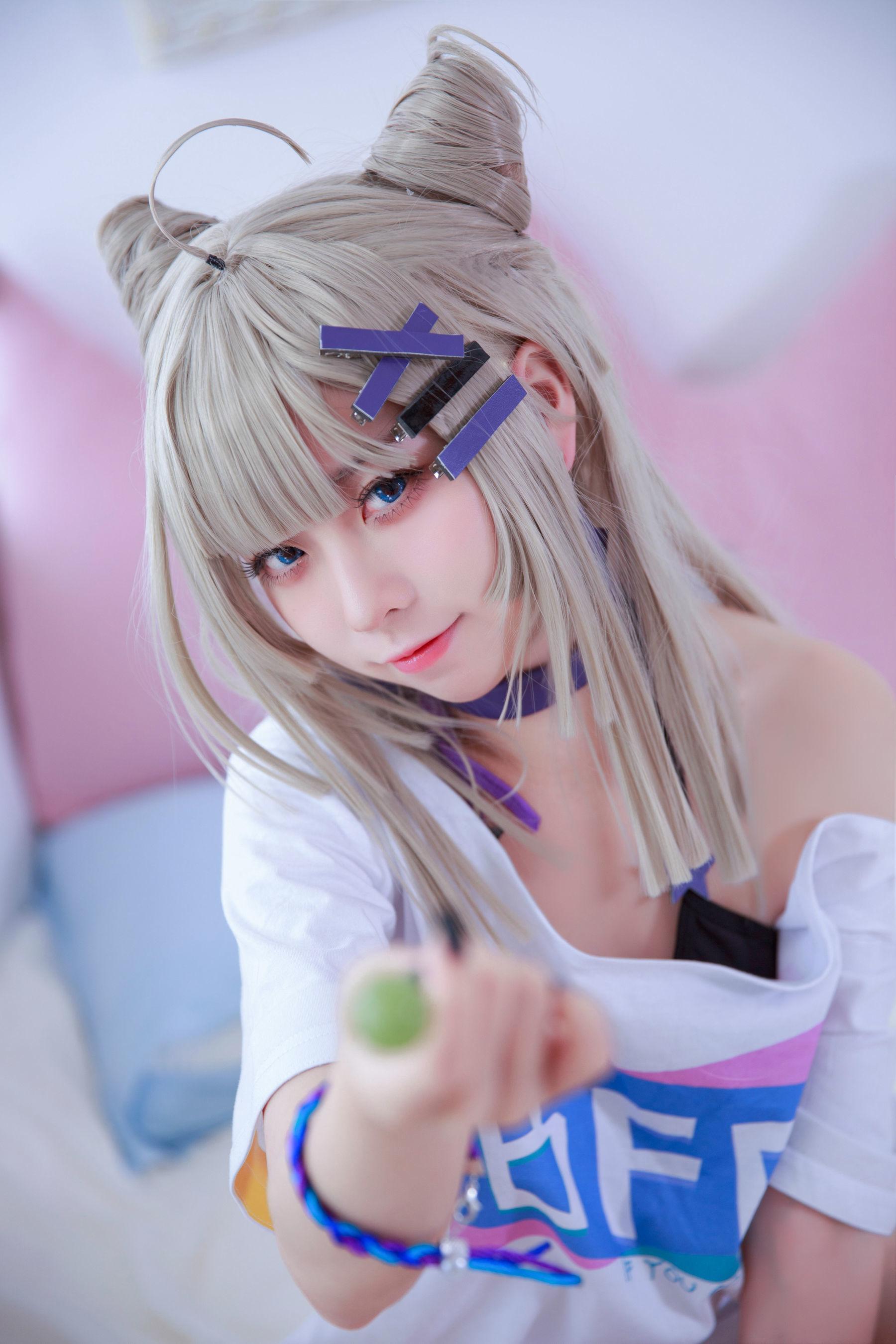 [网红COSER] 动漫博主G44不会受伤 – AA12 写真集