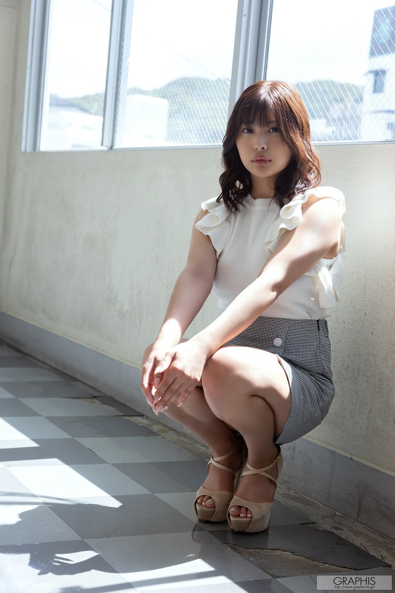 Hina Nitori 似鳥日菜, Graphis Limited Edition(5)