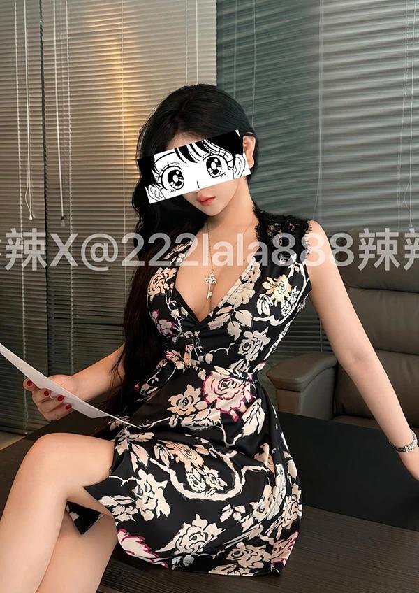 极品大长腿@辣辣呀姜珍辣+闺密尺度私拍图集7(24)