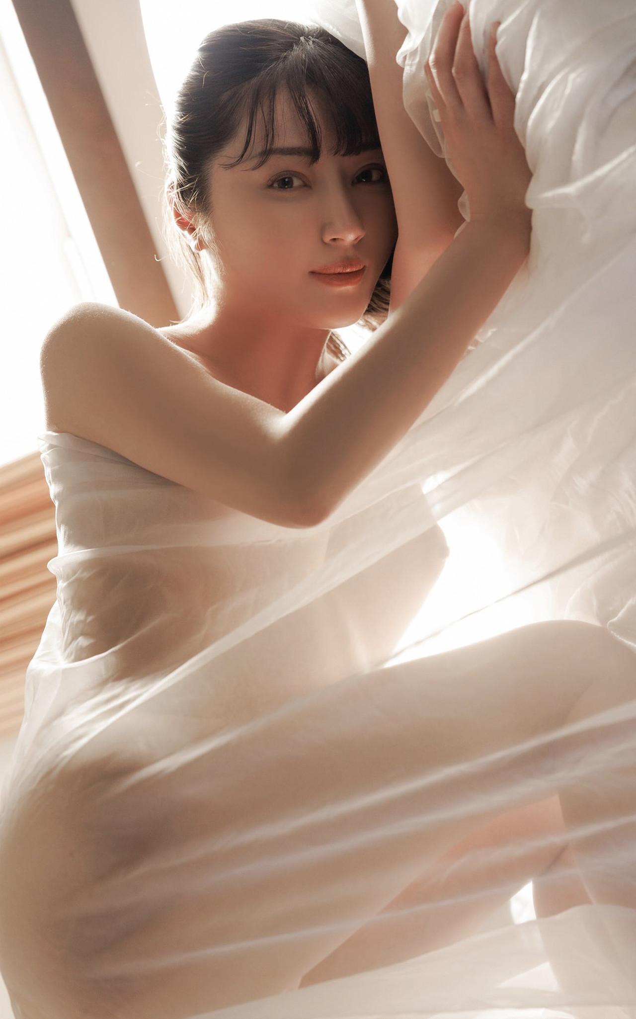 Manami Shindo 新藤まなみ, 写真集 スパイスビジュアル 『Kiss You Vol.2』 Set.02(6)