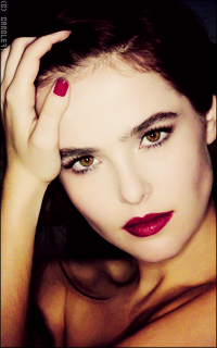 Zoey Deutch OUeeMNcN_o