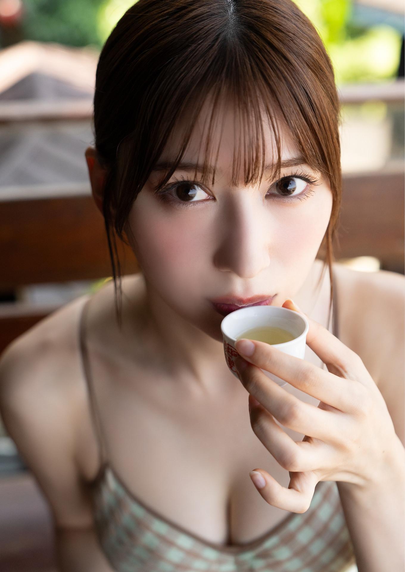 Risa Yukihira 雪平莉左, デジタル限定 YJ Photo Book 「さわがしくても、きっと振り返る」 Set.02(2)