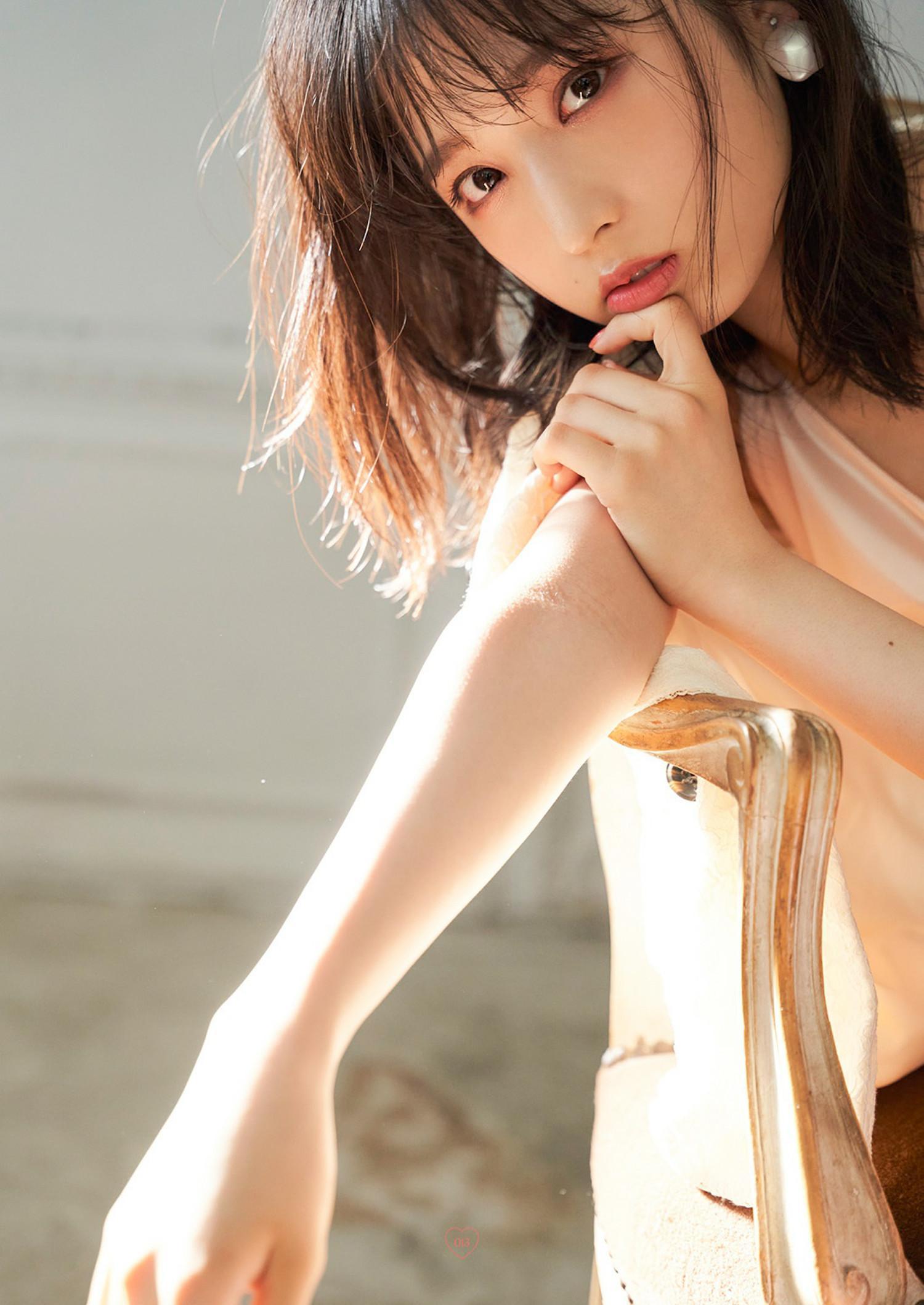 Yui Oguri 小栗有以, Ray レイ Magazine 2022.12(4)