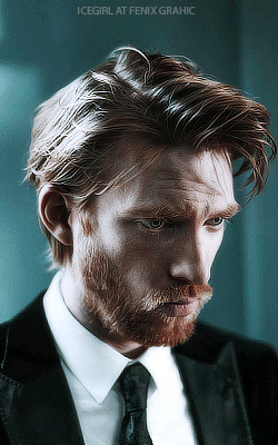 Domhnall Gleeson UjzoLcWS_o