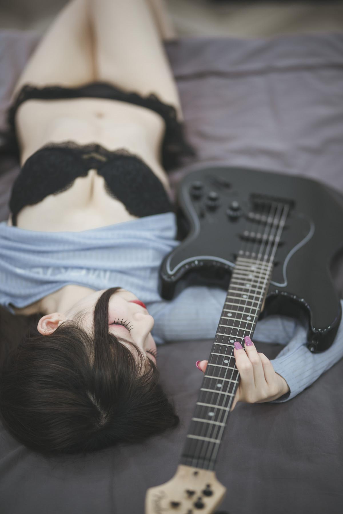 Cosplay 封疆疆v 吉他妹妹(23)