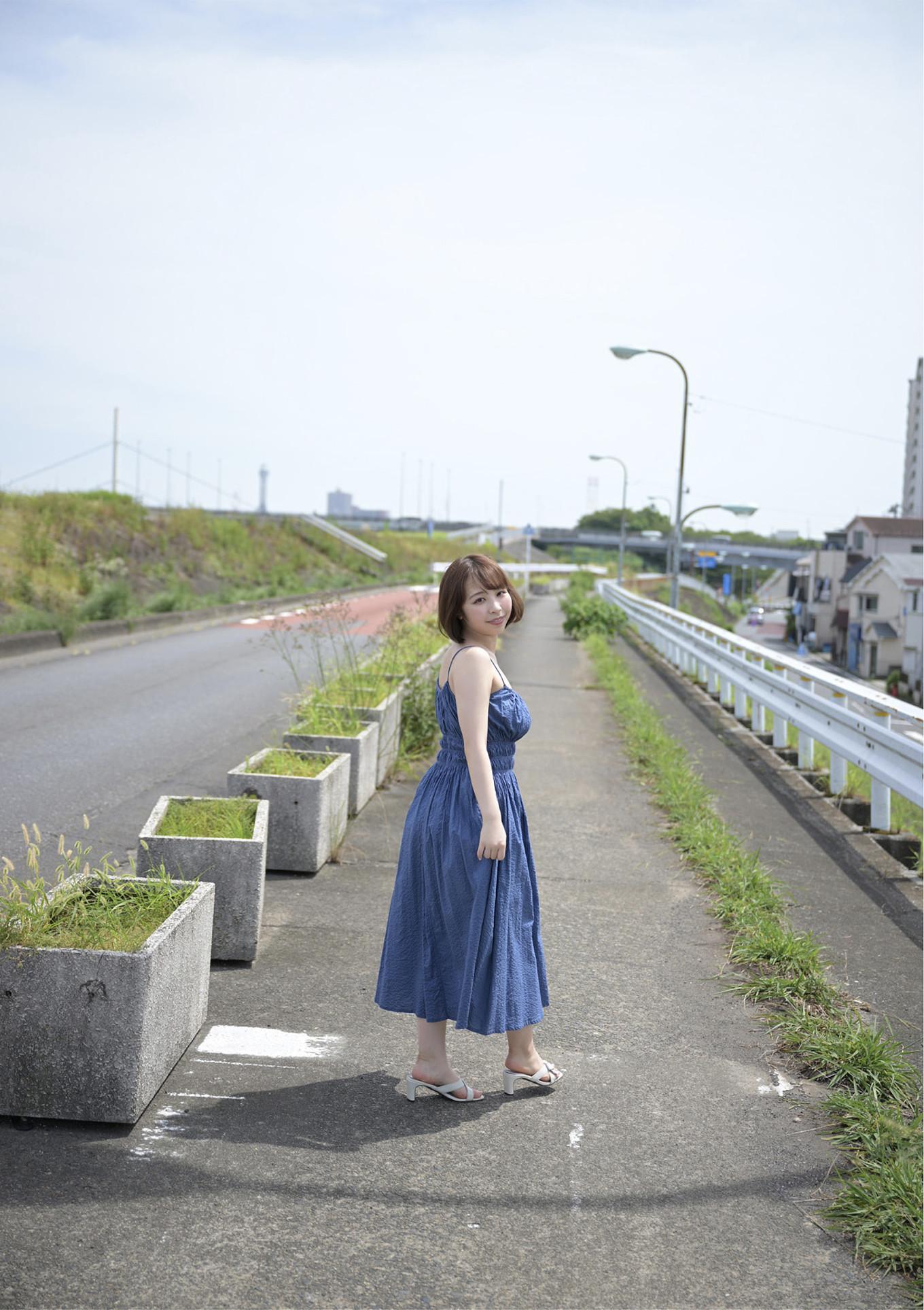 Riho Shishido 宍戸里帆, 週刊現代デジタル写真集 「現役女子大生のマシュマロ巨乳」 Set.03(8)