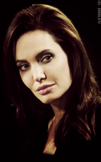 Angelina Jolie NUkEhQ1d_o