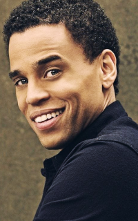 Michael Ealy ZV8kY045_o