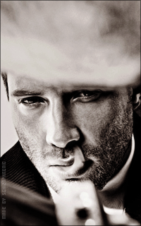 Jai Courtney M0q7BacI_o