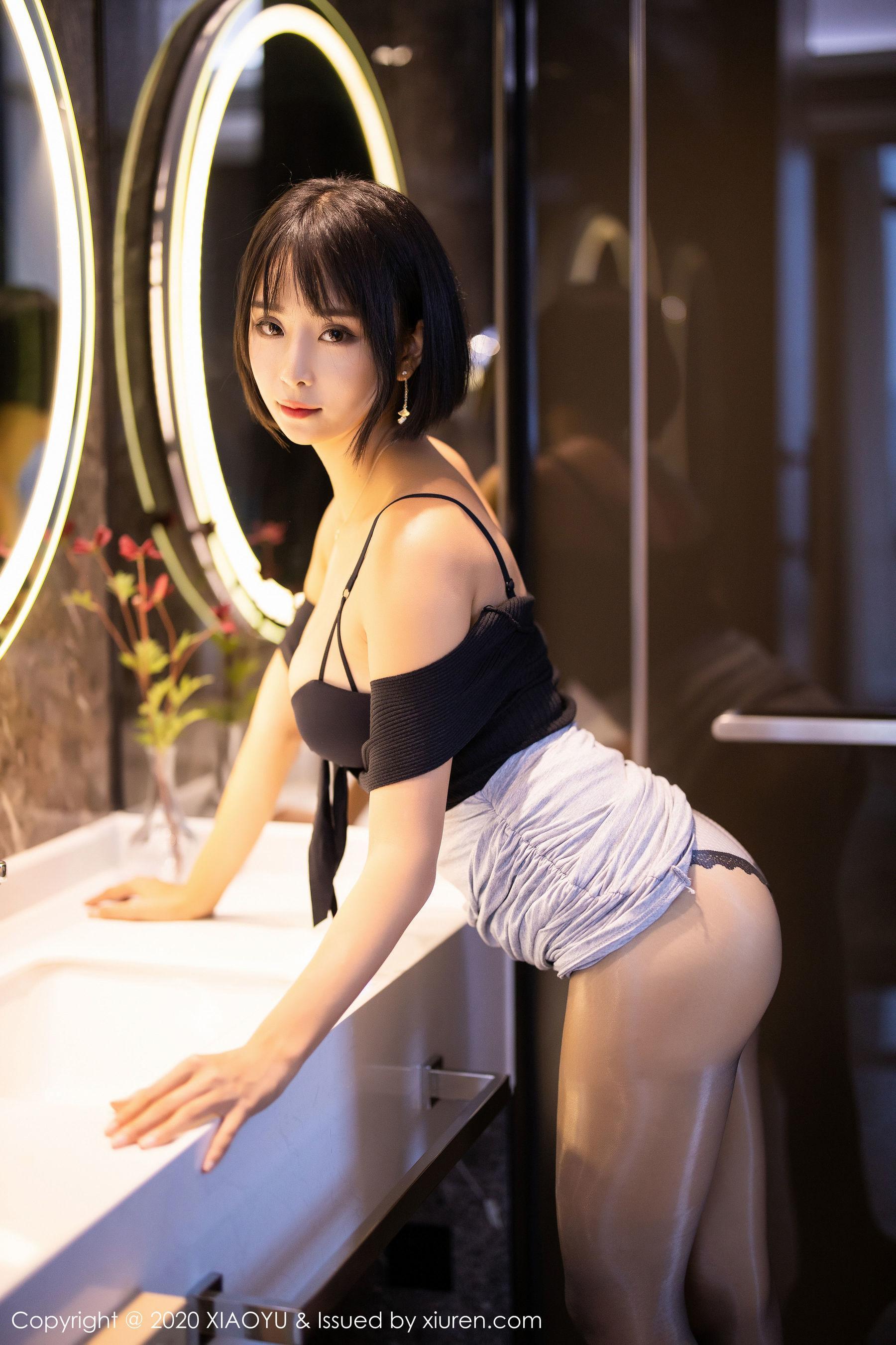 [语画界XIAOYU] Vol.261 蓝夏Akasha 《性感内衣下美胸与美腿》 写真集(21)