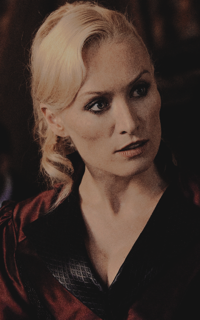 Victoria Smurfit SmYyXlZz_o