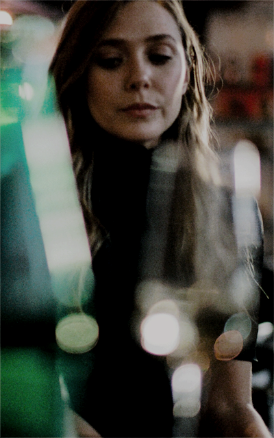 Elizabeth Olsen  - Page 3 CGIh9ttF_o