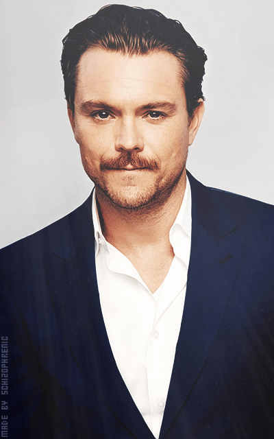 Clayne Crawford 94cSIgwW_o