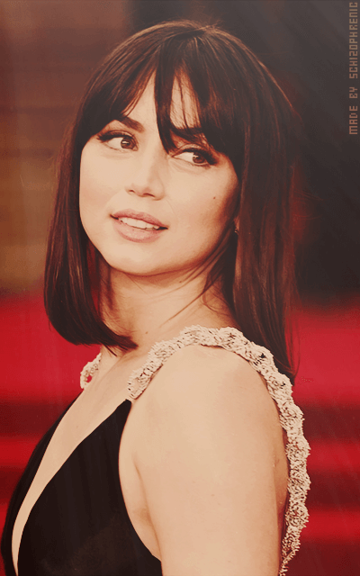 Ana de Armas NgreR8b4_o