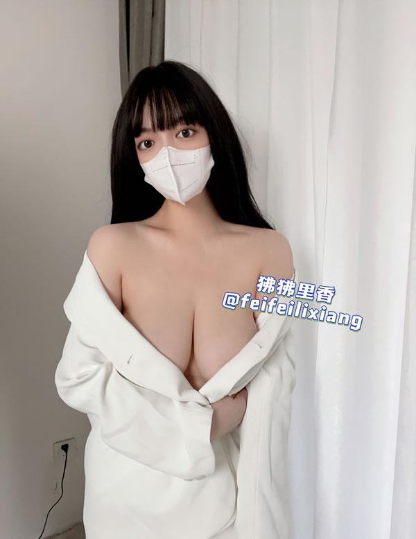 推特美女狒狒里香私拍爆乳好看停不下(3)