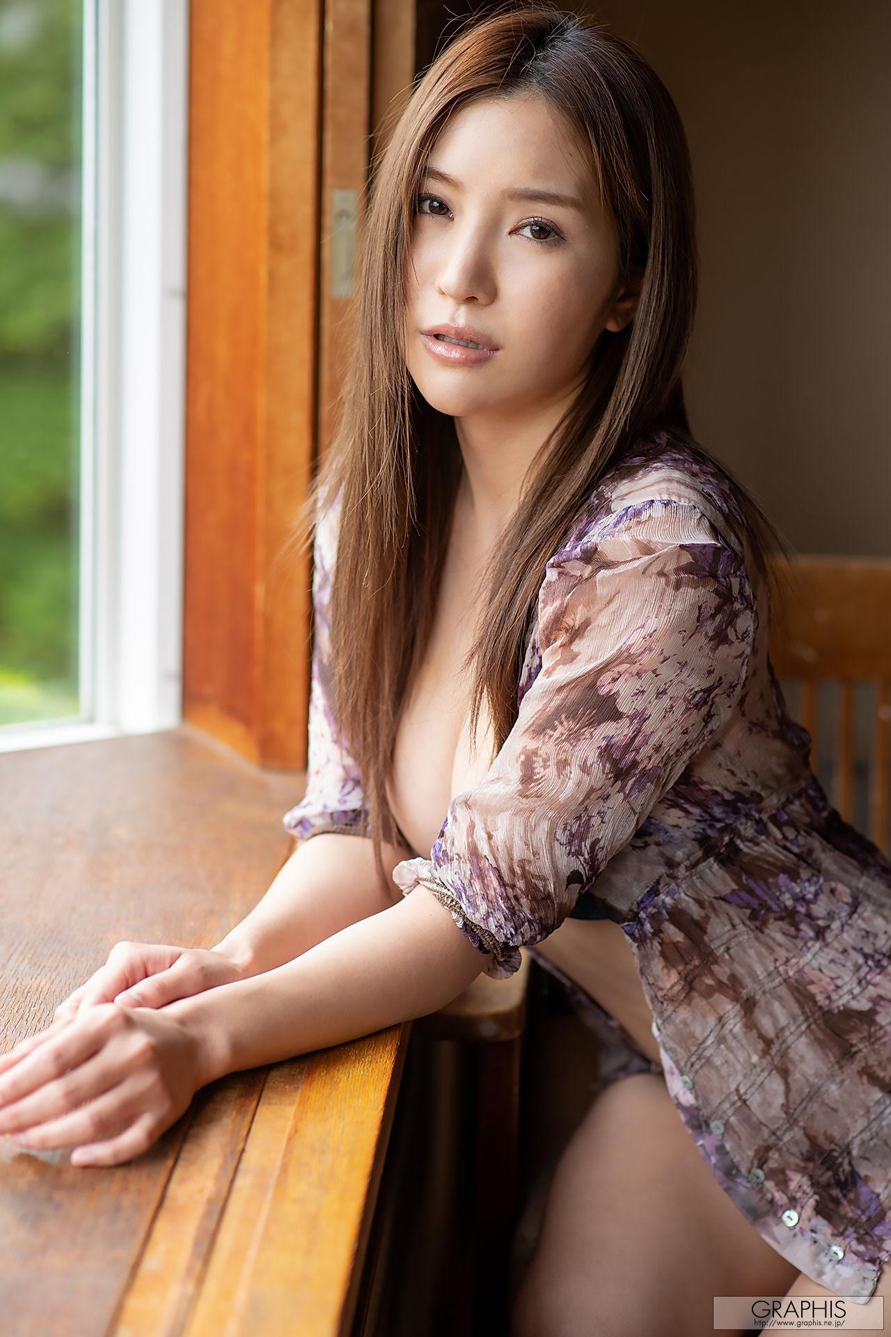 Aoi 葵 『Allure』 [Graphis] Gals 写真集(22)