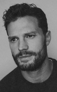 Jamie Dornan 61VYHhg4_o