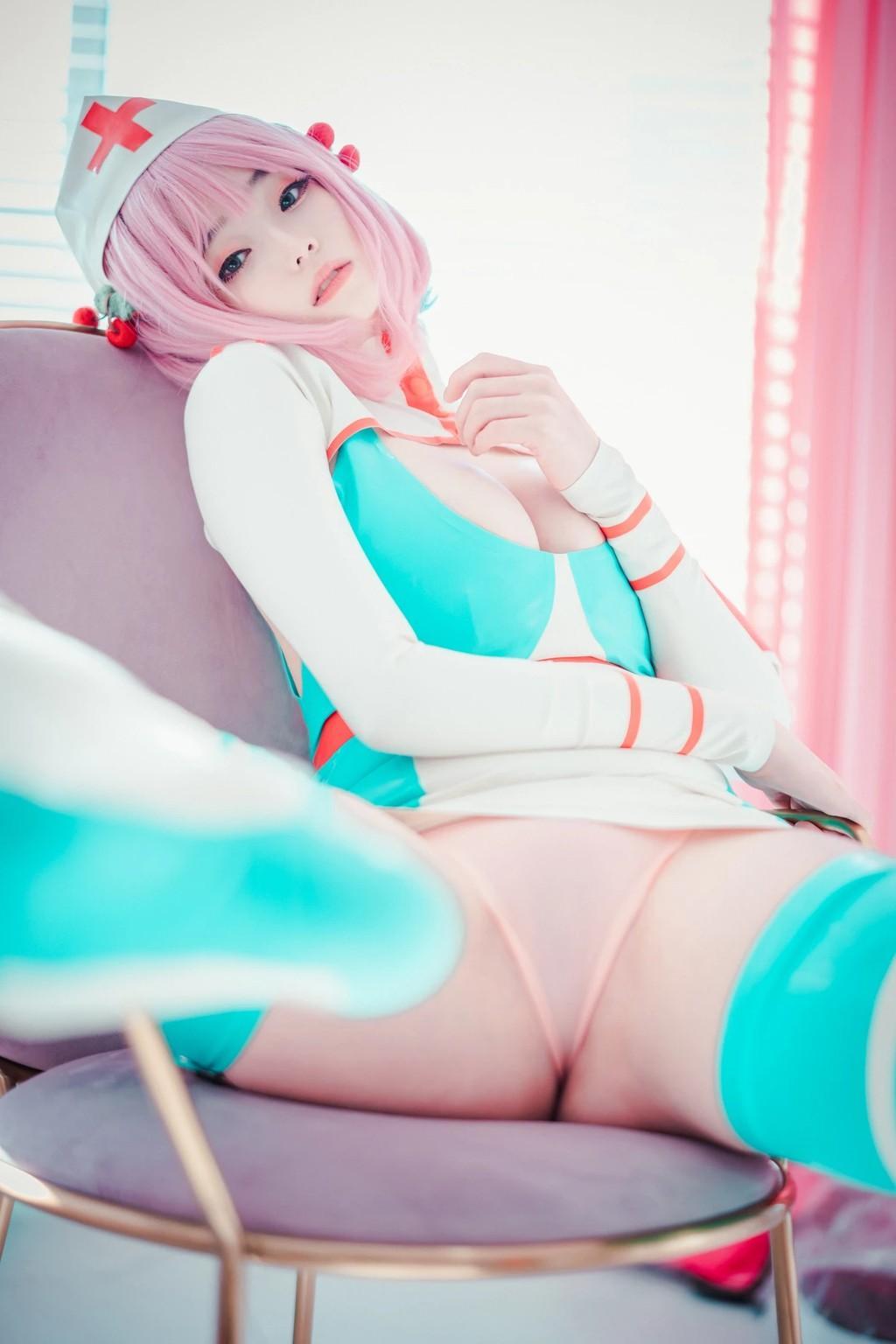 DJAWA Photo - Bambi (밤비): "Cling To Latex" (46 photos)