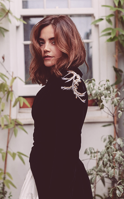 Jenna Coleman J49h4GL8_o