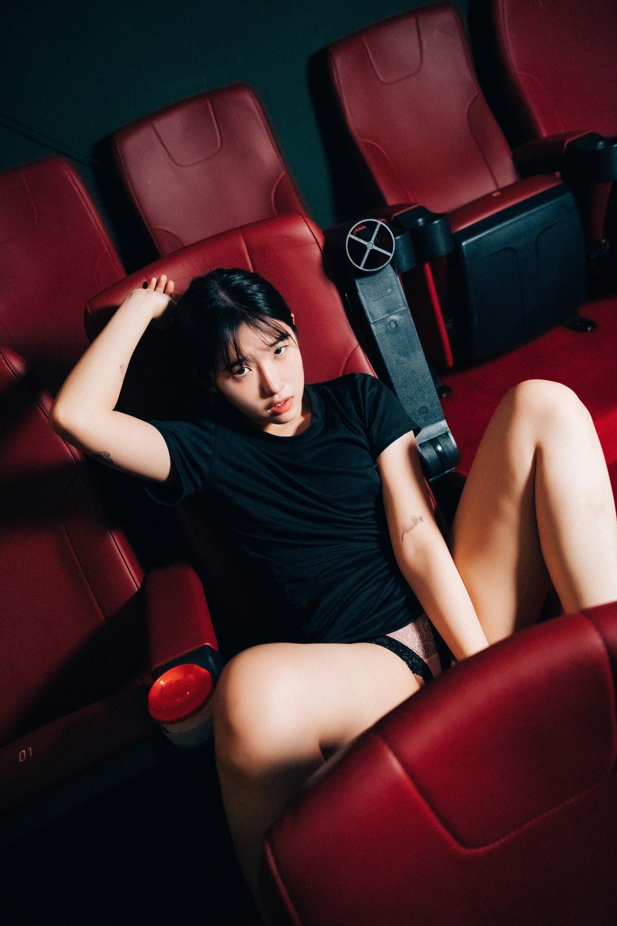 Sonson 손손, [Loozy] Cinema Girl (+S.Ver) Set.01(34)