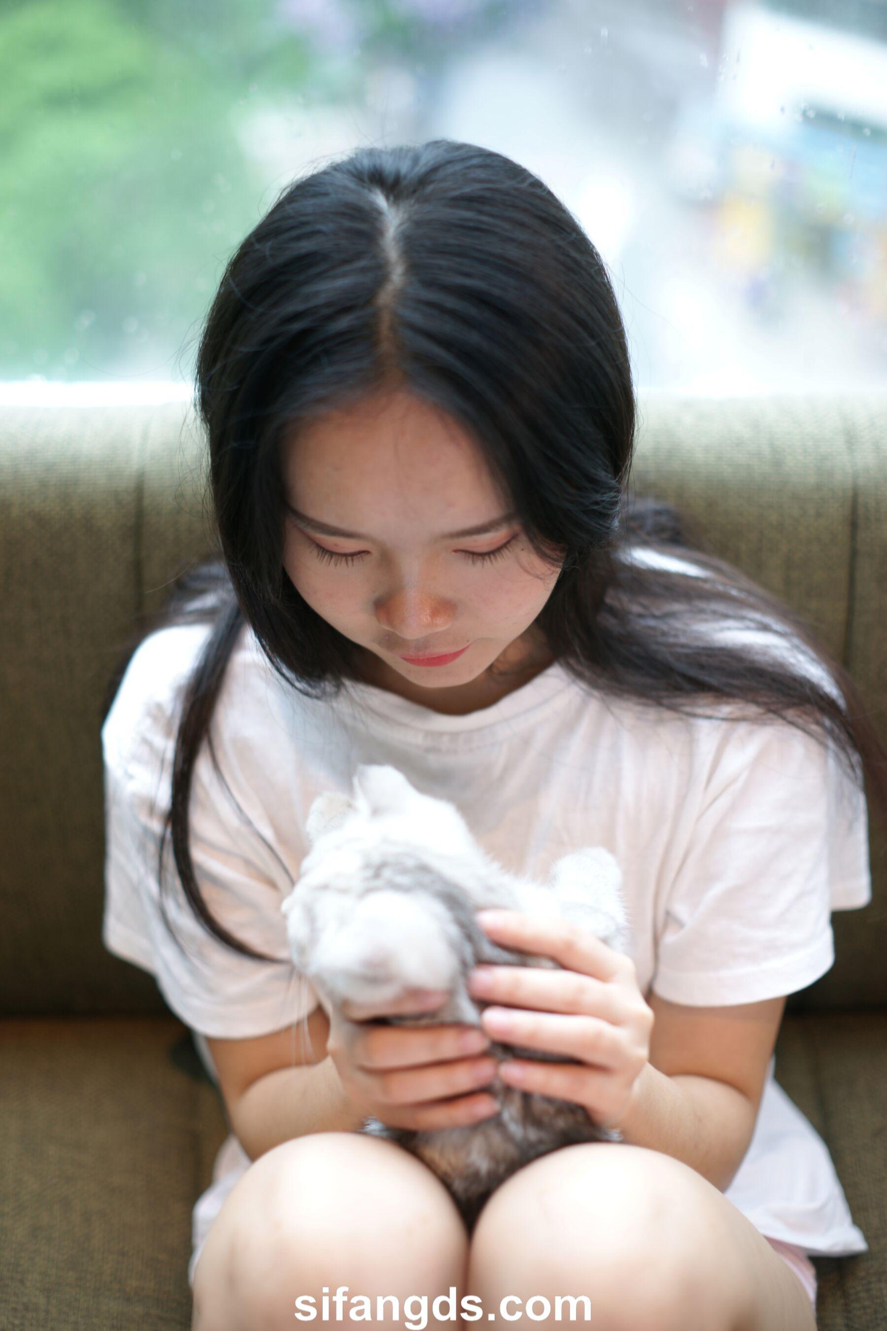 国模套图 素人私拍流出(88)